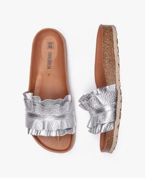 NEW Verbenas Silver Shiny Leather Rocio Nucleo Metal Volante Sandals 35